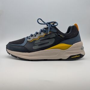 Skechers SKX Runners (7.5)